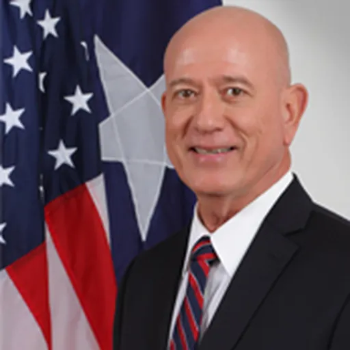 Portrait of Larry Seilhamer Rodríguez