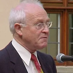 Portrait of Friedhelm Hengsbach