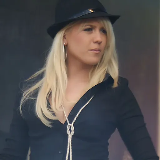 Portrait of Lisa Bund
