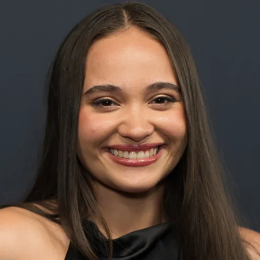 Portrait of Aurora Ribero