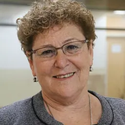 Portrait of Miriam Peretz