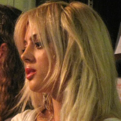 Portrait of Cat Marnell