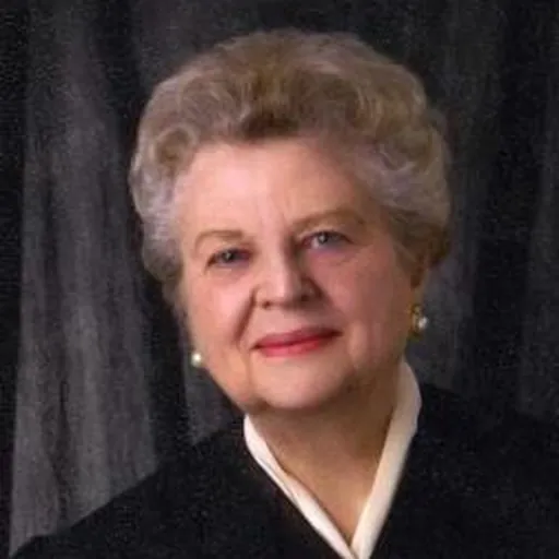 Portrait of Mary Lou Robinson
