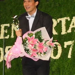 Portrait of Theeradej Wongpuapan