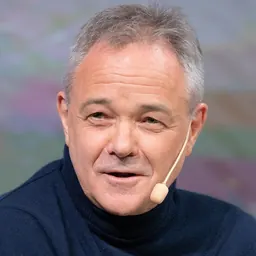 Portrait of Jeremy Farrar