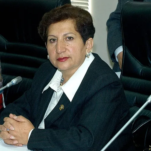Portrait of Elizabeth León