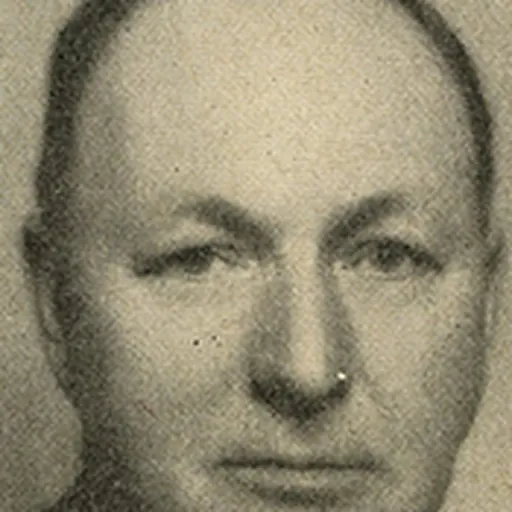 Portrait of Ross Rizley