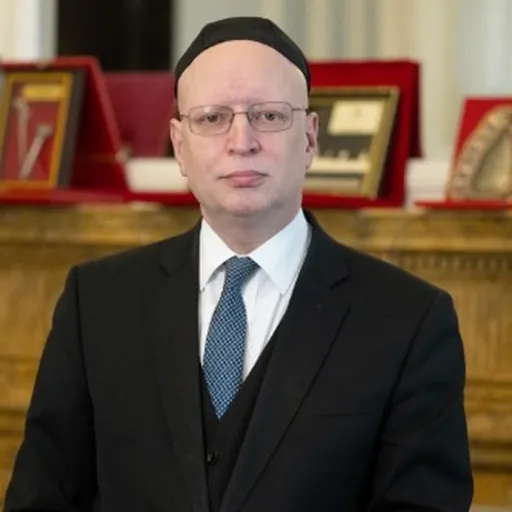 Portrait of Daniel Greenberg