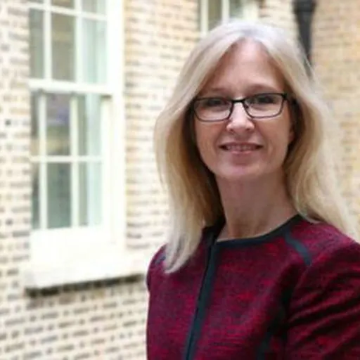 Portrait of Shona Dunn