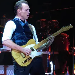 Portrait of Gary Kemp