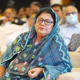 Portrait of Shireen Akhter