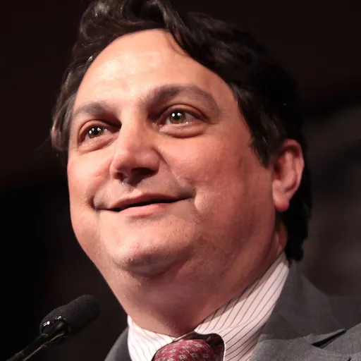 Portrait of Steve Munisteri