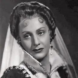 Portrait of Tina Lattanzi