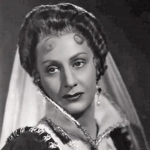 Portrait of Tina Lattanzi