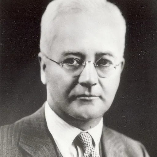 Portrait of Dan Knott
