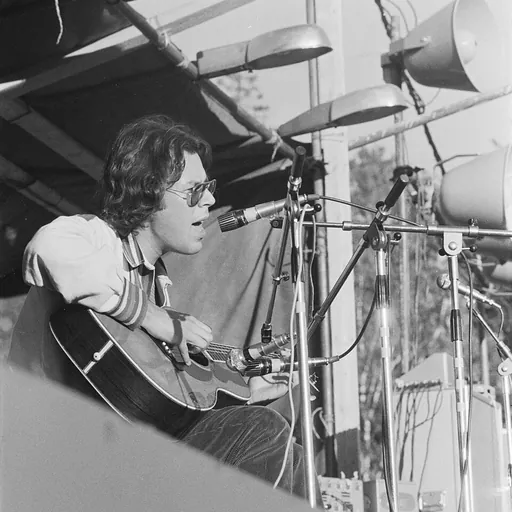 Portrait of Stefan Grossman