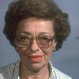 Portrait of Sarah Doron