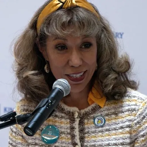 Portrait of Cynthia Teniente-Matson