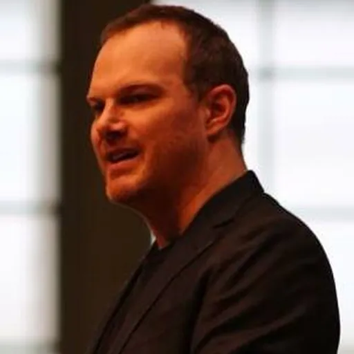 Portrait of Lars Vogt