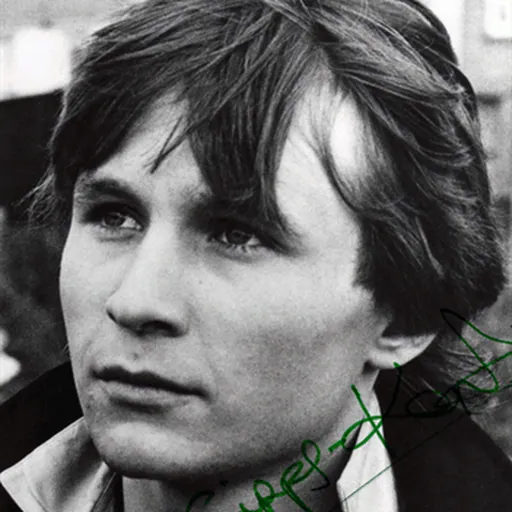 Portrait of Simon Gipps-Kent