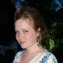 Portrait of Lulu Popplewell
