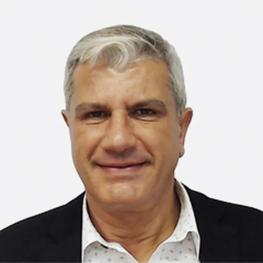 Portrait of Andrés Zottos
