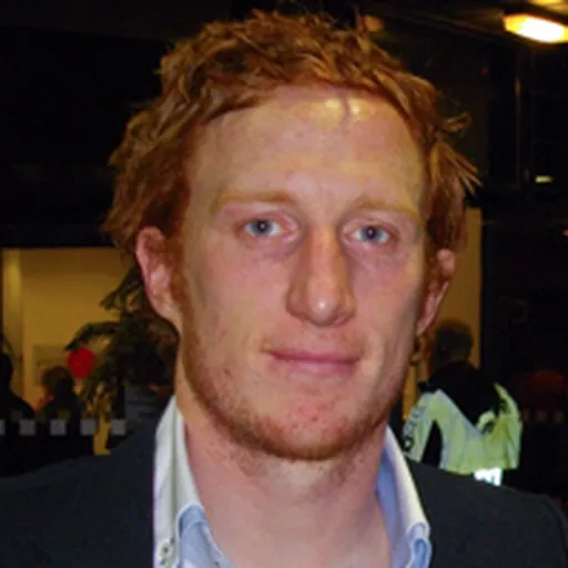 Portrait of Dean Lewington