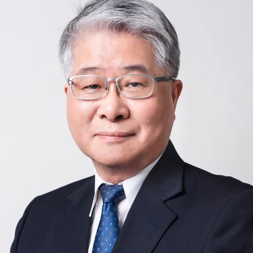 Portrait of Shin-Kun Peng