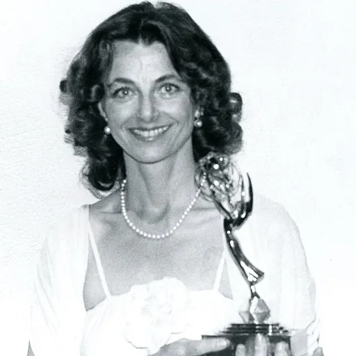 Portrait of Linda Moulton Howe
