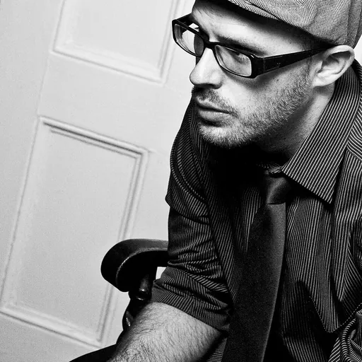 Portrait of Ryan Scott Oliver