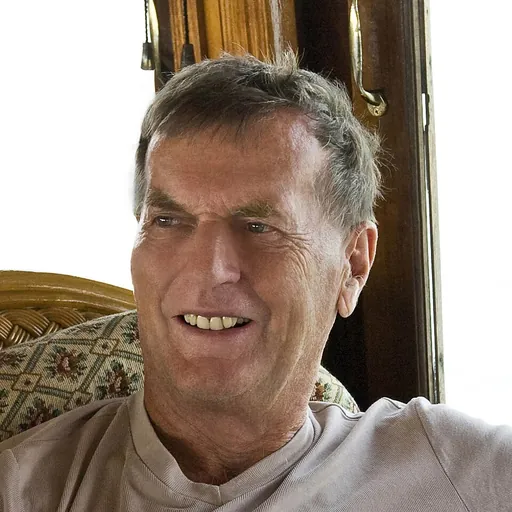 Portrait of Rolf W. Schnyder