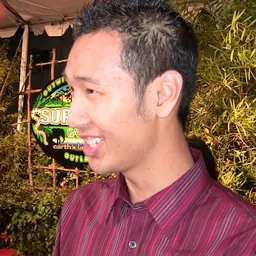 Portrait of Ken Hoang