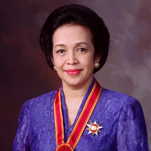 Portrait of Hasri Ainun Habibie