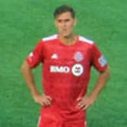 Portrait of Jordan Perruzza