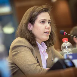 Portrait of Lídia Pereira