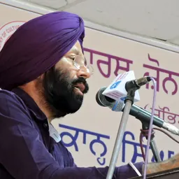 Portrait of Darshan Buttar