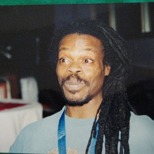 Portrait of Drummie Zeb