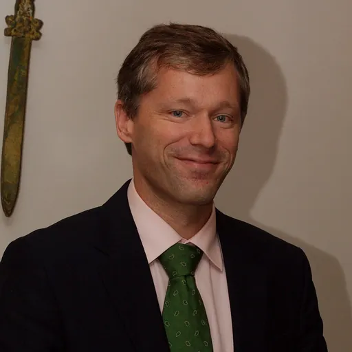 Portrait of Lars Brownworth