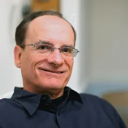Portrait of Garry Kitchen