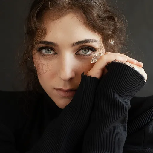 Portrait of Roni Dalumi
