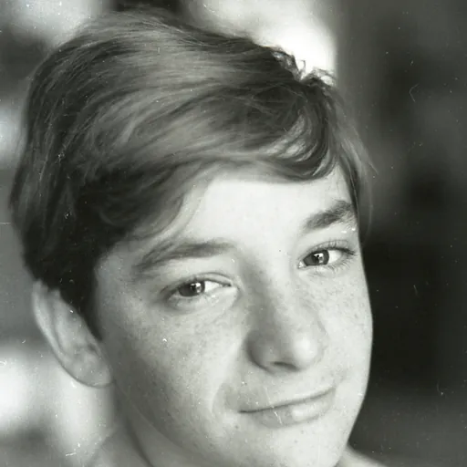 Portrait of Ron Pundak