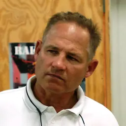 Portrait of Les Miles