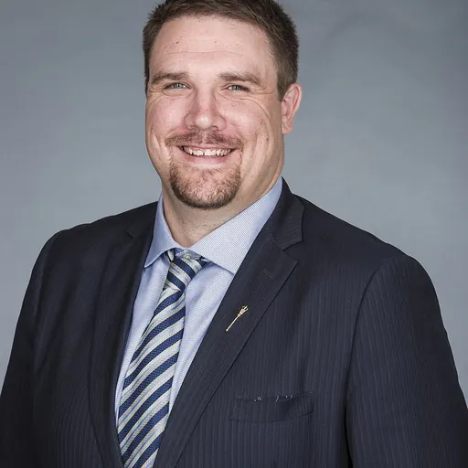 Portrait of Jason Nixon