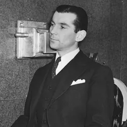 Portrait of Paul Aebersold