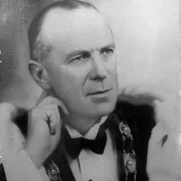 Portrait of Gus Mansford