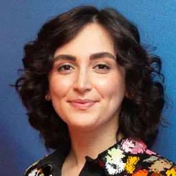 Portrait of Mahsa Rostami