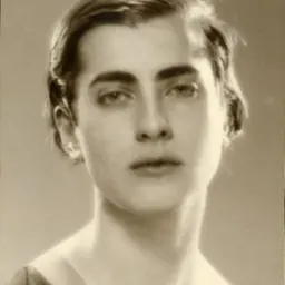 Portrait of Margarita Gil Roësset