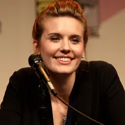Portrait of Maggie Grace