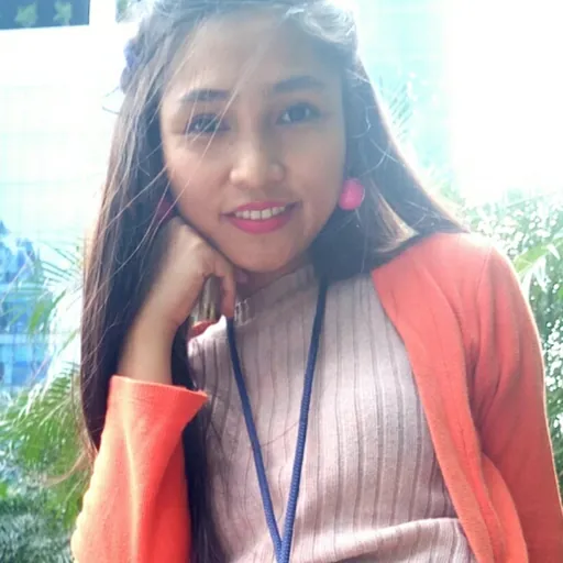 Portrait of Mara La Torre