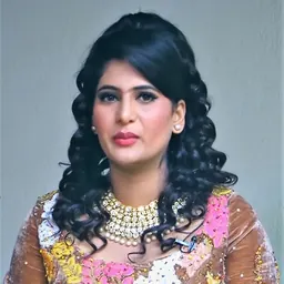 Portrait of Neha Saxena